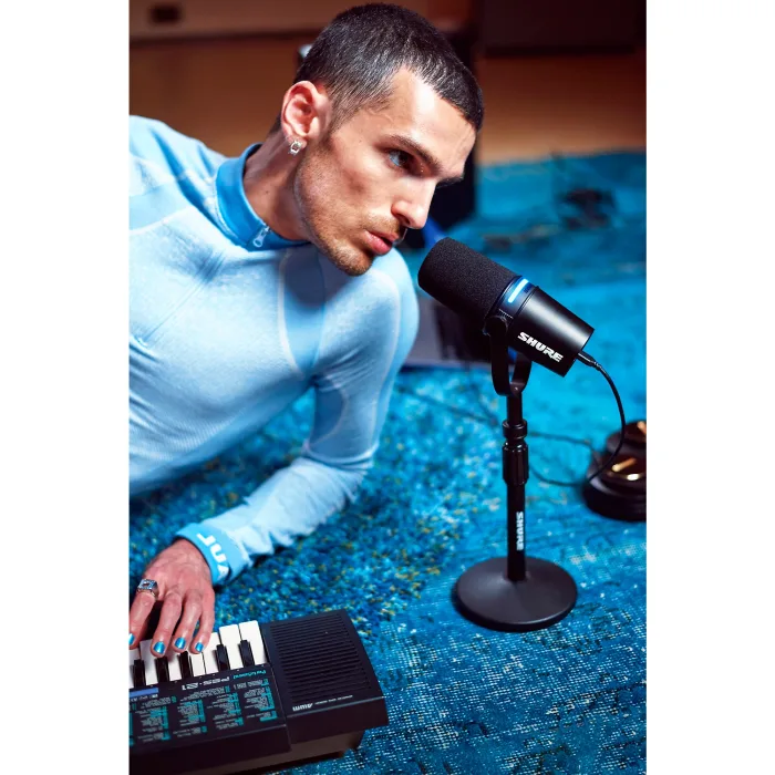 Kit de podcast Shure MV7+ con soporte - Imagen 7